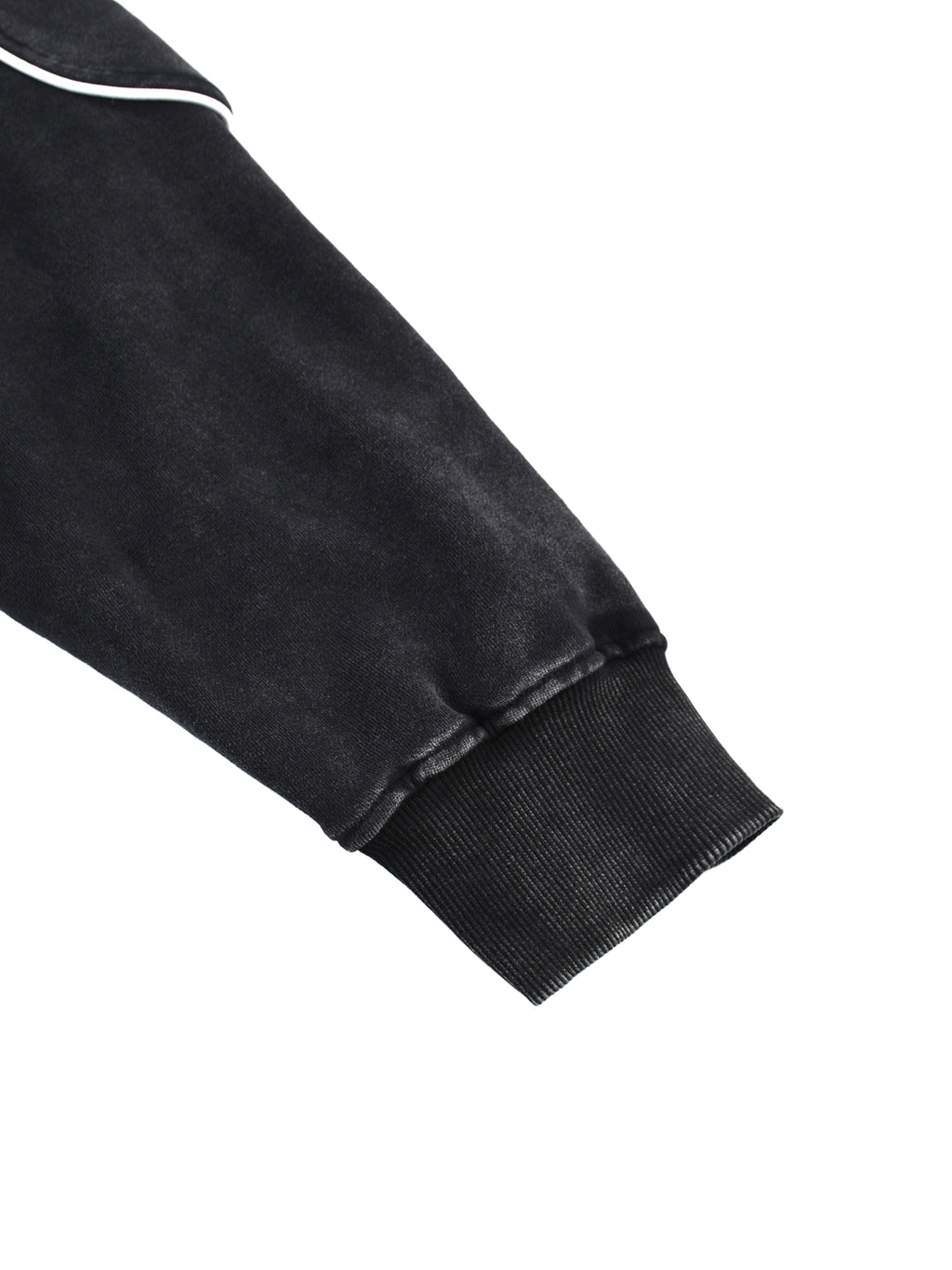 g LONG SLEEVE TEE
